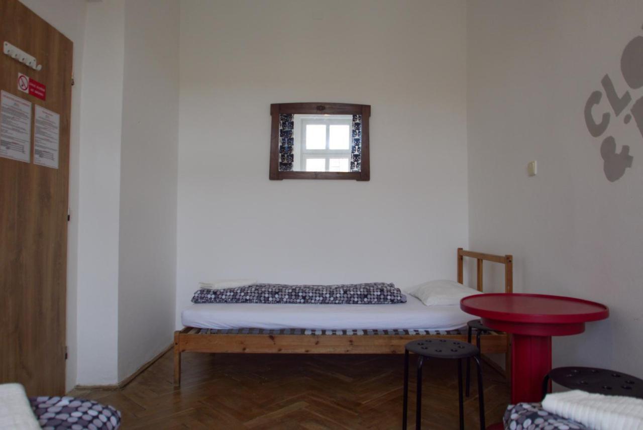 Clown And Bard Hostel Πράγα Εξωτερικό φωτογραφία