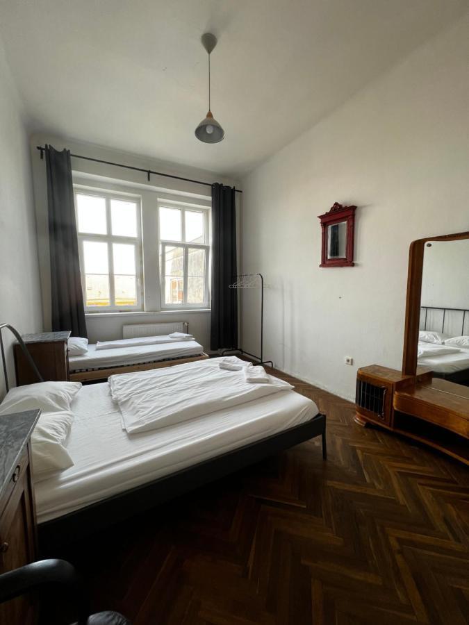 Clown And Bard Hostel Πράγα Εξωτερικό φωτογραφία